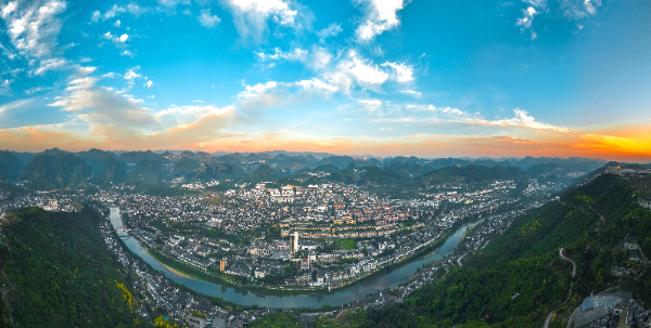 赤水奔腾，这里是茅台